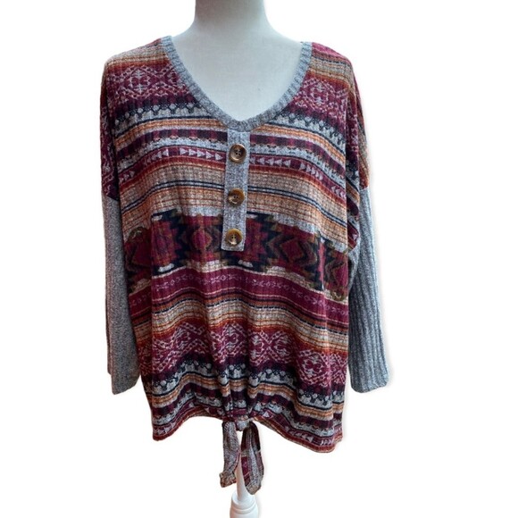 Absolutely Famous drop shoulder tie hem southwestern print Size 1X - Picture 2 of 9